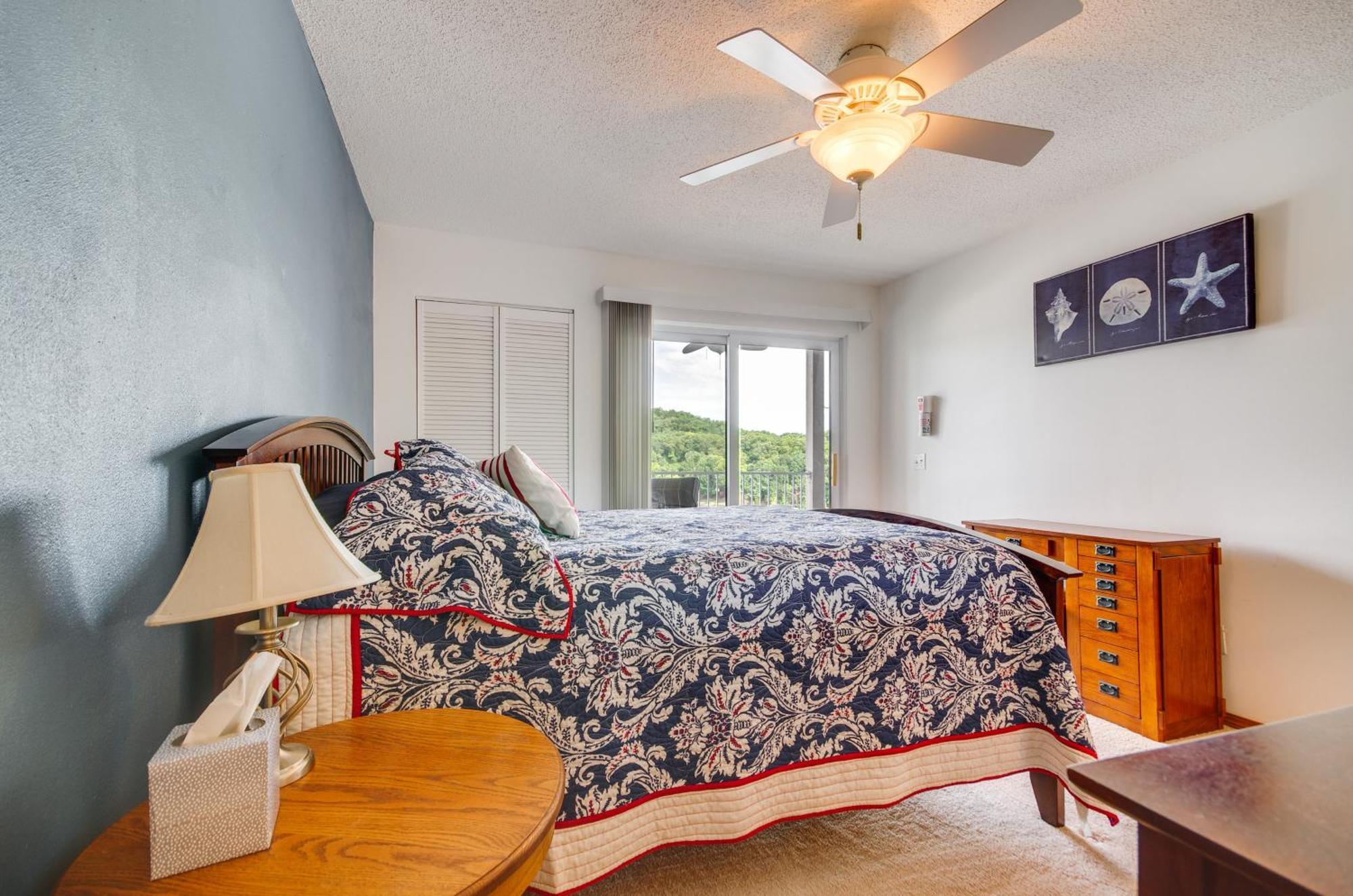 Cozy Lake Ozark Condo Rental With Grill, Pool Access エクステリア 写真